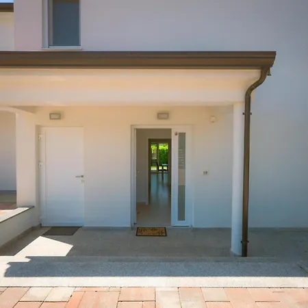 Tonka * Nova Vas (Porec)